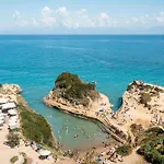 Hotel Akron Seascape 4*